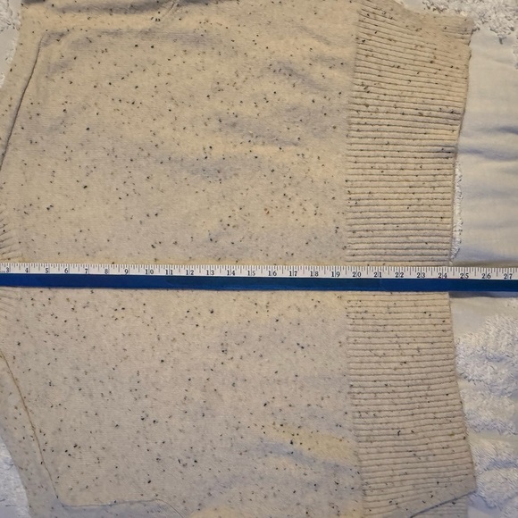 LOFT Woman’s semi turtleneck Speckled Cream Sweater with speckled colors. Med - Picture 10 of 10
